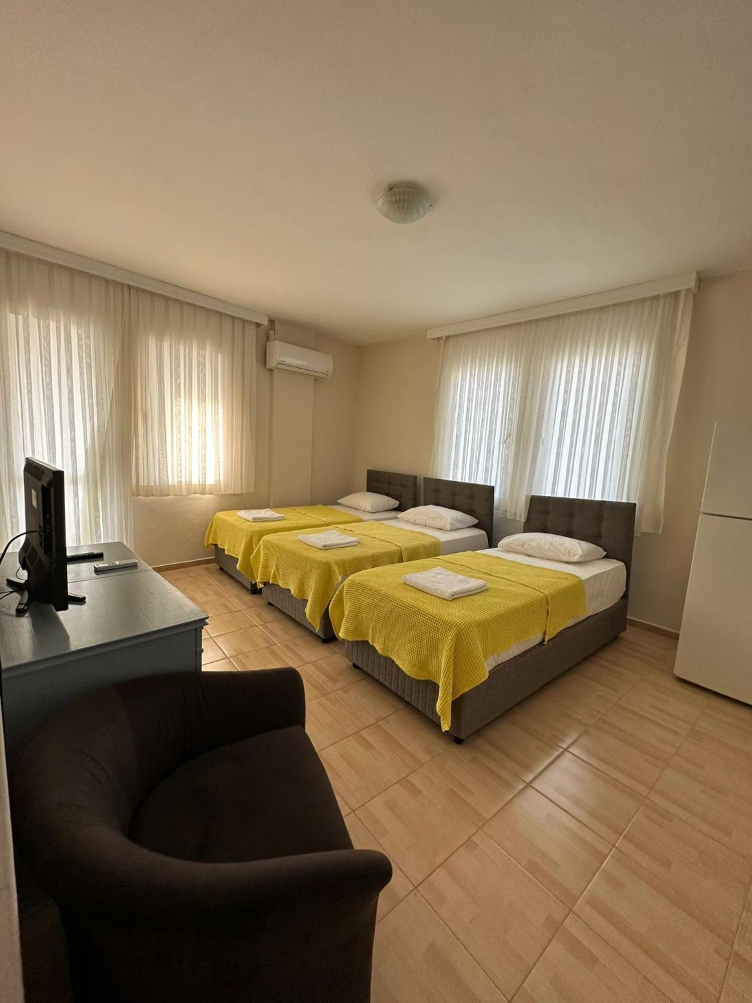 Cicek Apart Hotel Çeşme Esterno foto