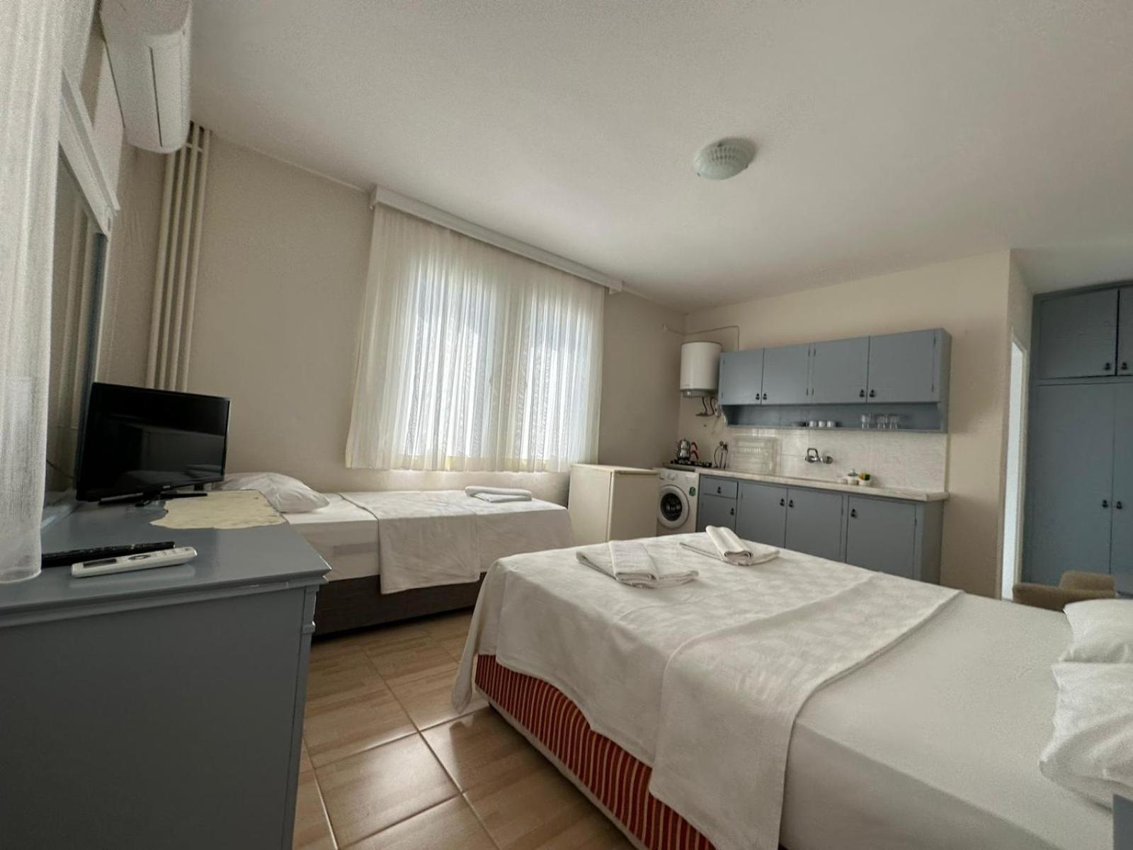 Cicek Apart Hotel Çeşme Esterno foto