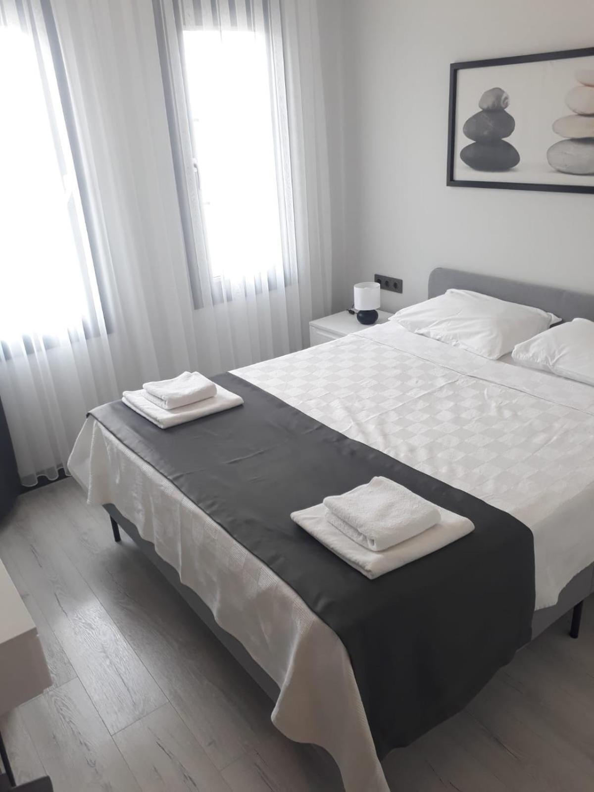 Cicek Apart Hotel Çeşme Esterno foto
