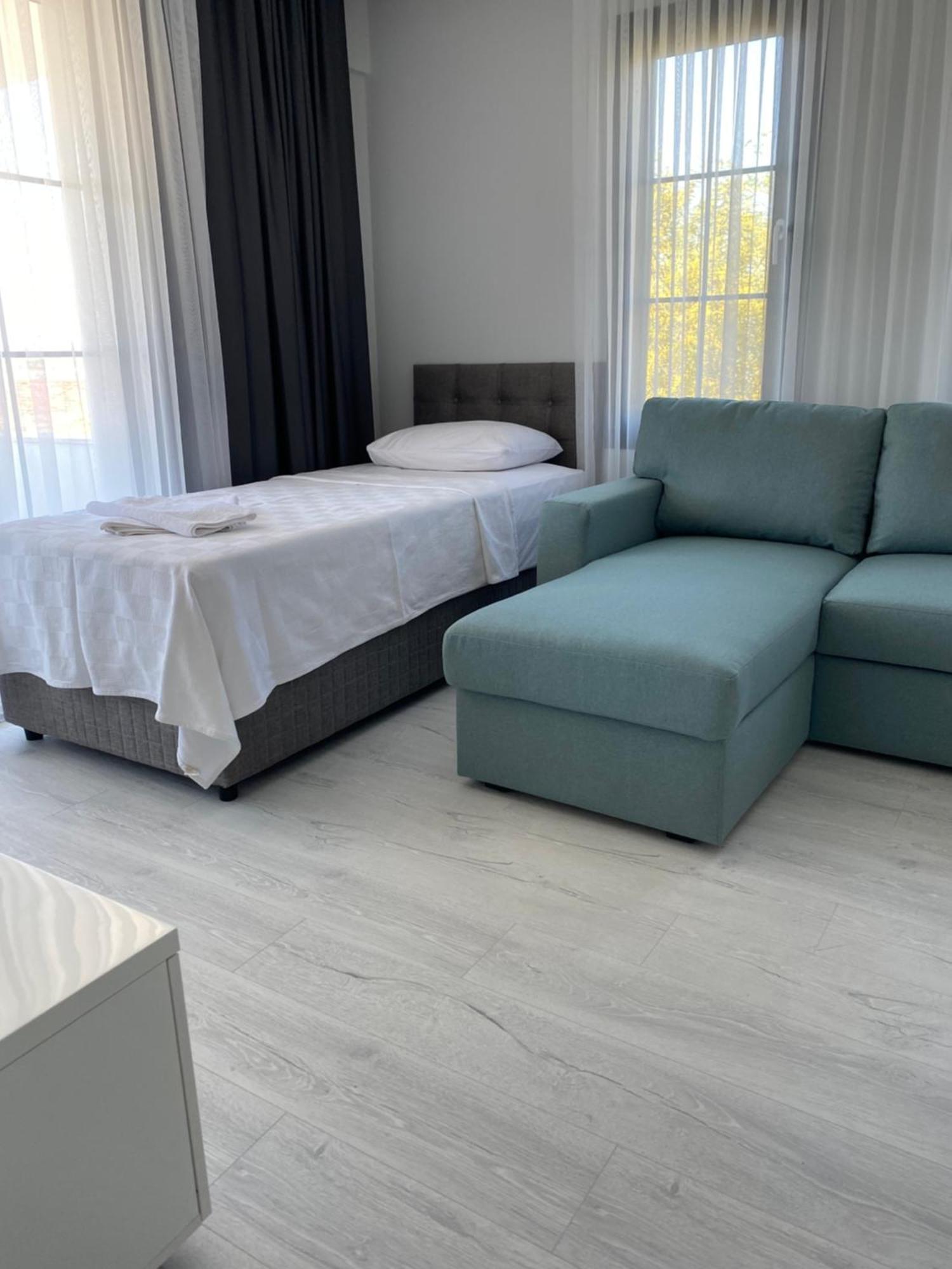 Cicek Apart Hotel Çeşme Esterno foto