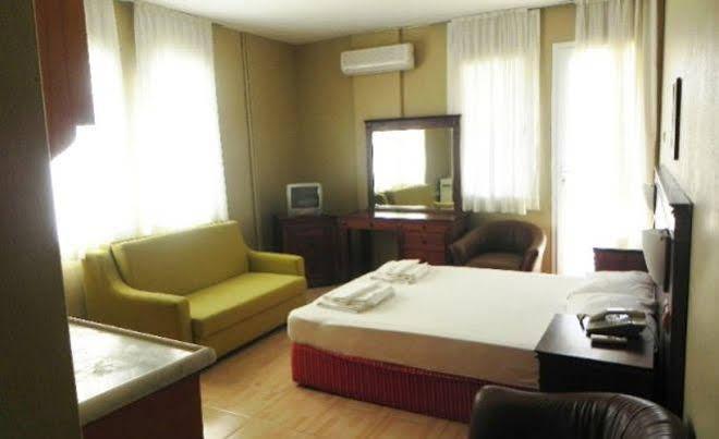 Cicek Apart Hotel Çeşme Esterno foto