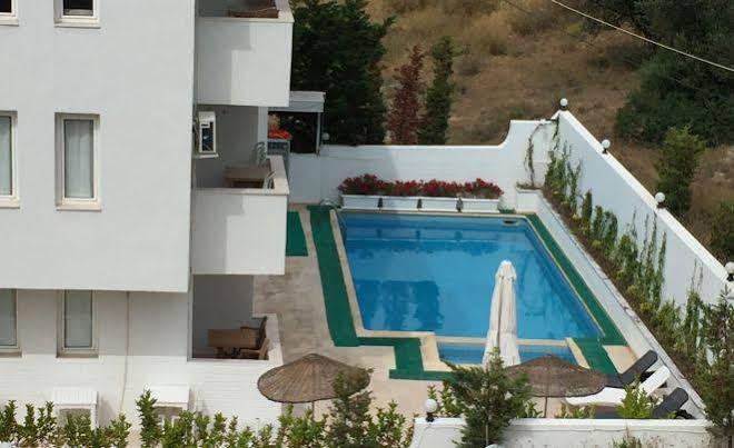 Cicek Apart Hotel Çeşme Esterno foto